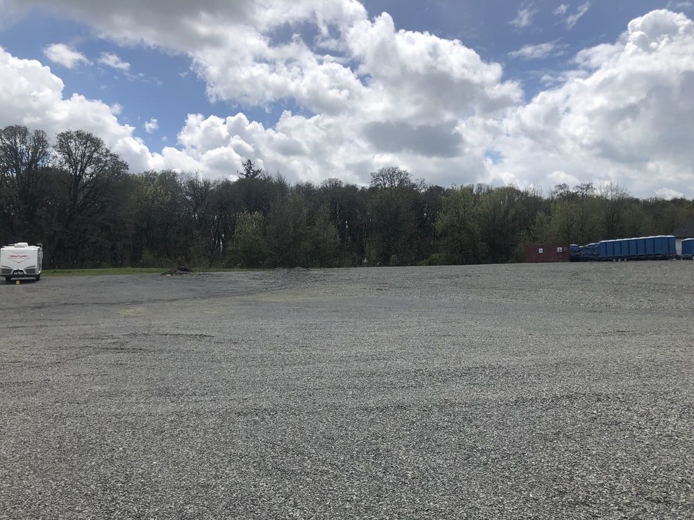 Gaveled & Secure Yard in Albany: 148 41st Ave SE, Albany, OR 97322